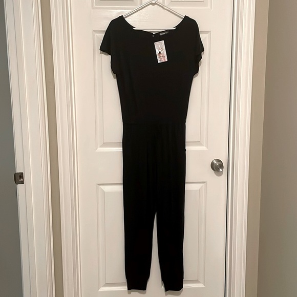 Black Romper Jumpsuit NWT - Picture 3 of 9